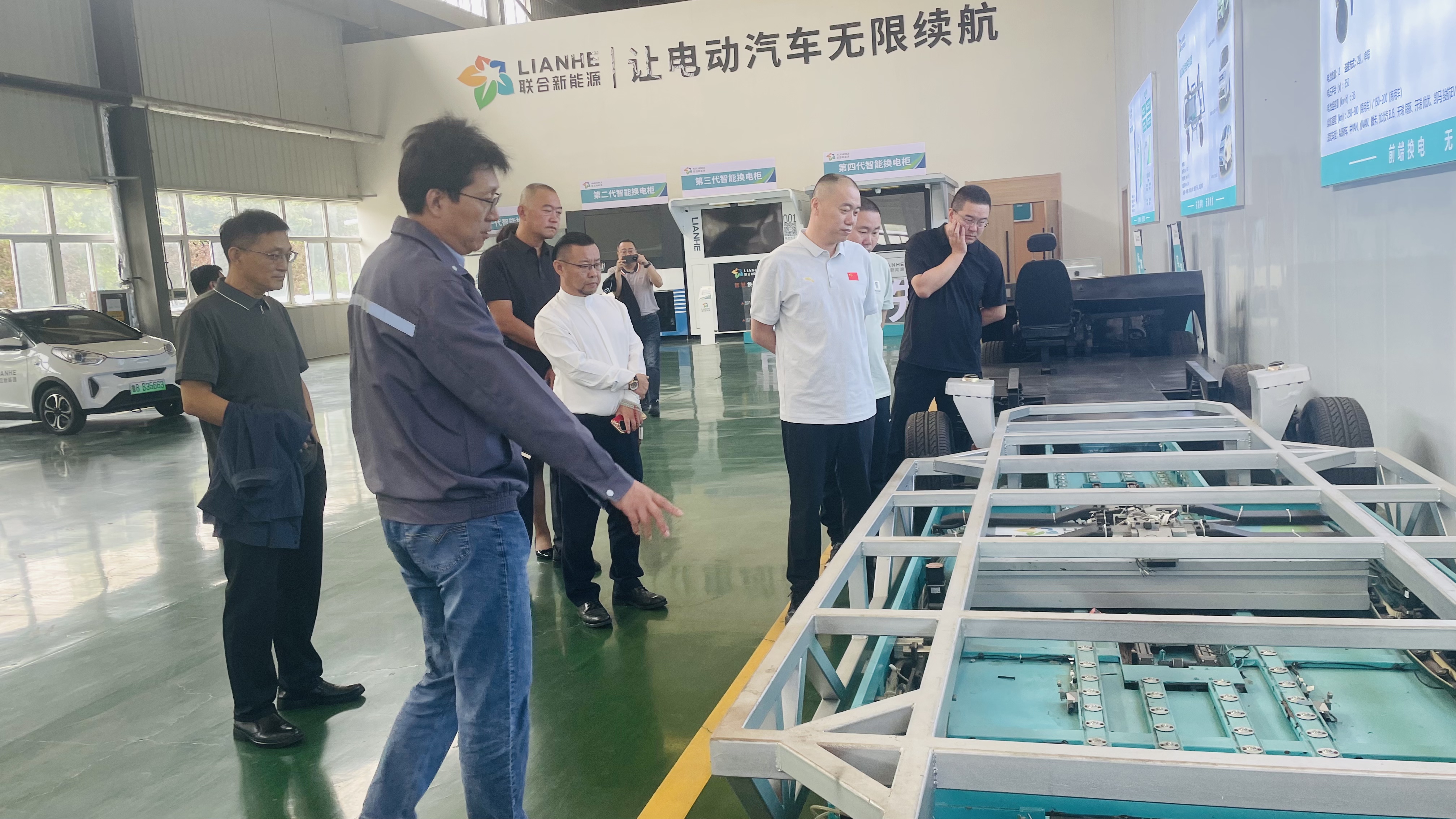 倪绪滨会长调研新能源换电模式新技术，联合换电解决车辆贬值大问题
